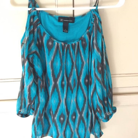 aqua cold shoulder top